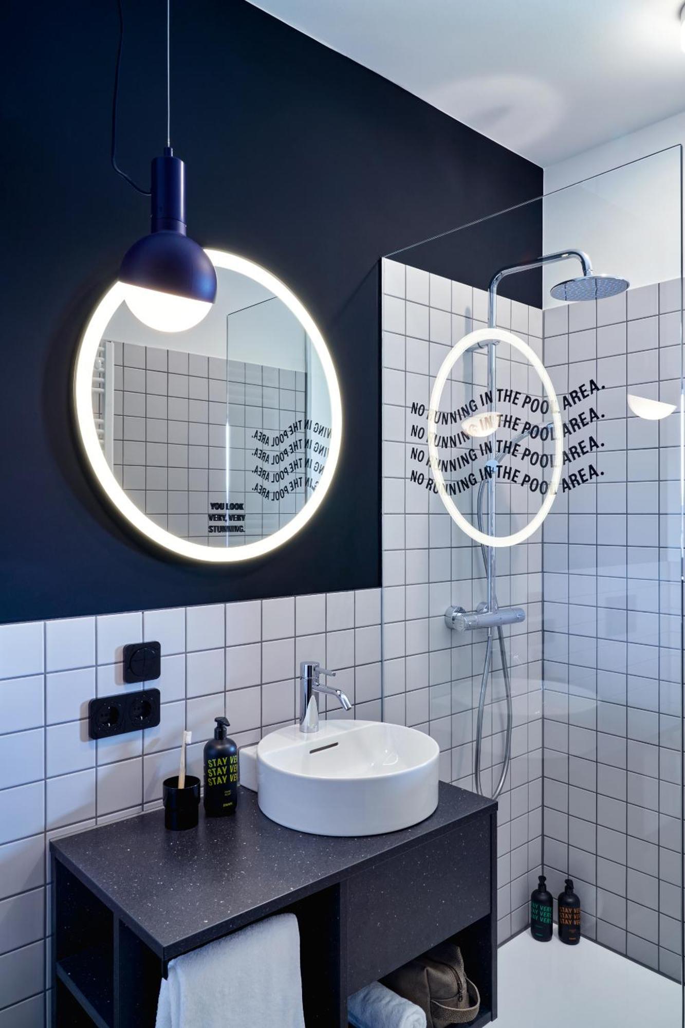 Stayery Bielefeld Hauptbahnhof Zewnętrze zdjęcie